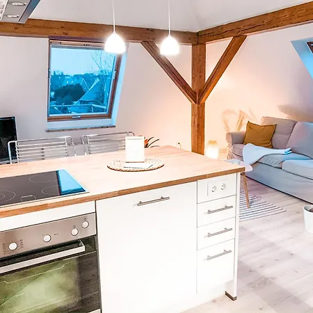 Stilvolle Dachgeschosswohnung In Duesternbrook * Kiel
